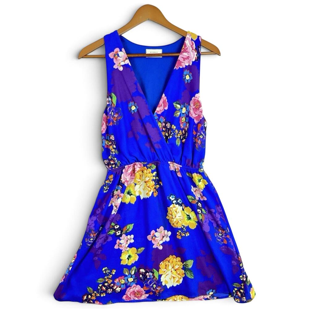 Everly Anthropologie Wrap Dress Size Medium Azure Blue Cottagecore Going Out